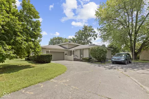 4071 Primrose Path, Greenwood, IN 46142