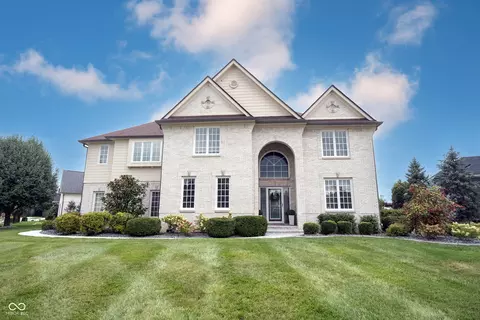 14564 Christie Ann Dr, Fishers, IN 46040