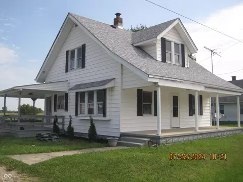 8820 E Jackson St, Selma, IN 47383