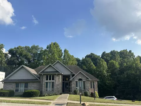 1036 Shadowlawn Ave, Greencastle, IN 46135