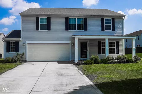 6451 Enclave Ct, Greenwood, IN 46143
