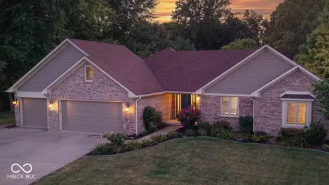 612 Shakespeare Dr, Avon, IN 46123