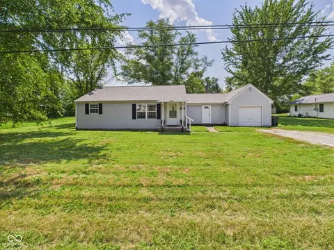 Exterior - 2017 W Us Highway 36, Pendleton, IN 46064 photo 2 of 8
