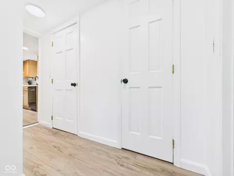 Entry Way - 2017 W Us Highway 36, Pendleton, IN 46064 photo 2 of 2