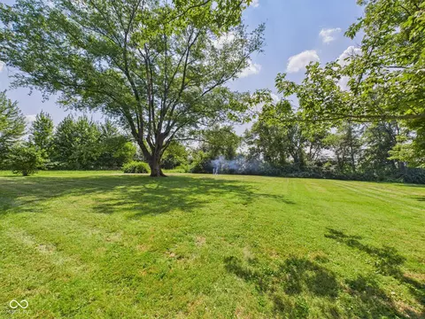 Exterior - 2017 W Us Highway 36, Pendleton, IN 46064 photo 5 of 8
