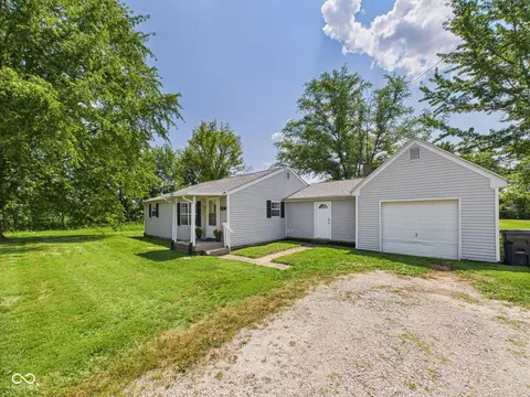 Exterior - 2017 W Us Highway 36, Pendleton, IN 46064 photo 3 of 8