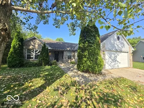 6710 Raritan Ct, Indianapolis, IN 46221