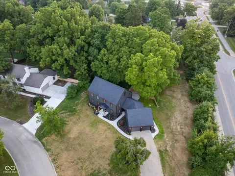 View/Area - 12 Maplecrest Dr, Carmel, IN 46033 photo 4 of 10