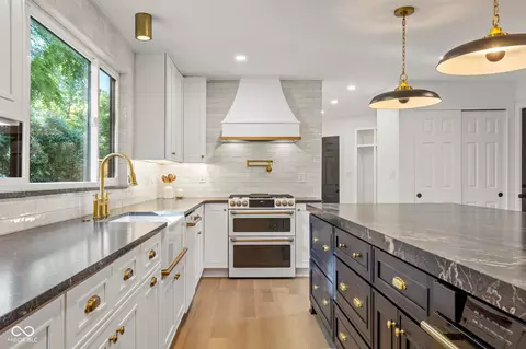 Kitchen - 12 Maplecrest Dr, Carmel, IN 46033 photo 6 of 11