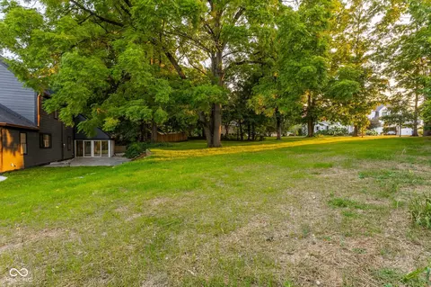 Exterior - 12 Maplecrest Dr, Carmel, IN 46033 photo 11 of 21