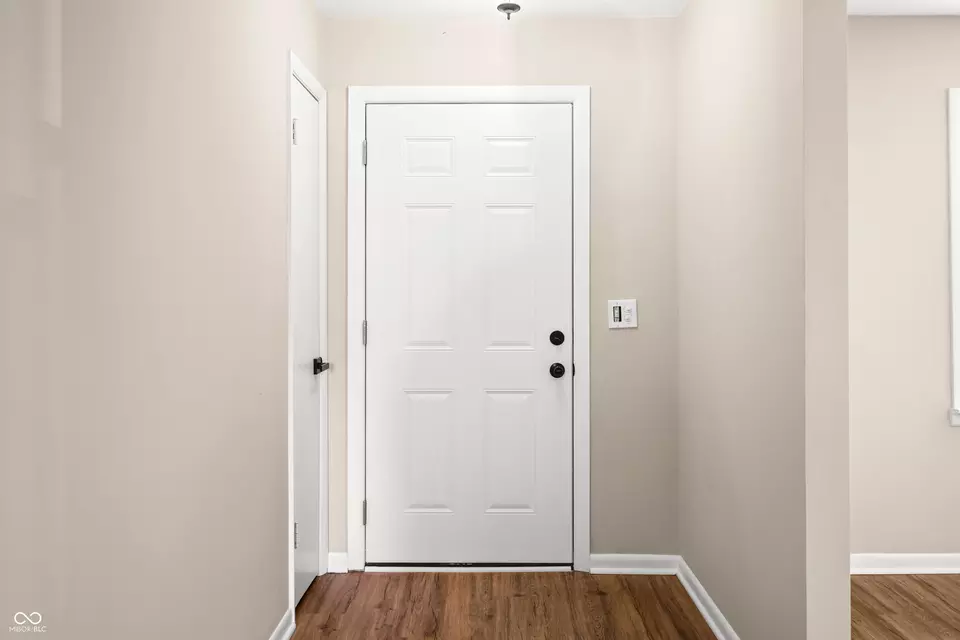 Entry Way - 2230 Sims Dr, Columbus, IN 47203 photo 1 of 4