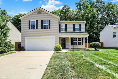 12117 Royalwood Ct, Fishers, IN 46037