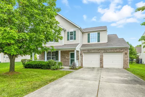 8520 Vanguard Ln, Indianapolis, IN 46239