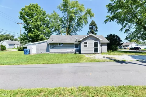 1637 S 9th St, Noblesville, IN 46060