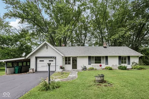 286 W Milhon N Dr, Mooresville, IN 46158