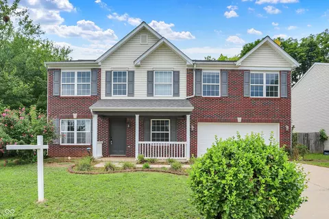 1720 Blackmore Dr, Indianapolis, IN 46231