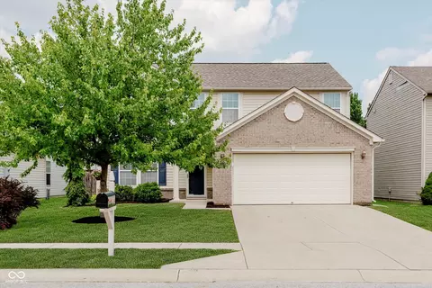 10452 Dark Star Dr, Indianapolis, IN 46234