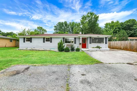 7451 W Mooresville Rd, Camby, IN 46113