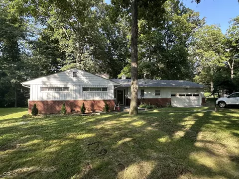 124 Canterbury Ct, Anderson, IN 46012