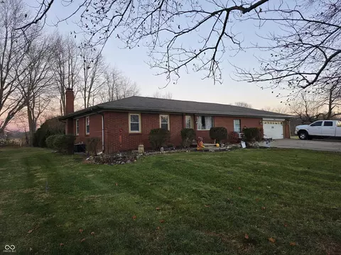 Exterior - 405 E 5th St, Carthage, IN 46115 photo 2 of 4