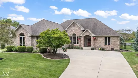 226 Innisbrooke Ave, Greenwood, IN 46142