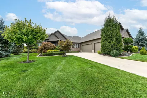 9914 S Towne Ln, Carmel, IN 46032