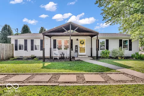 103 S Church St, Bainbridge, IN 46105