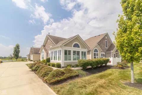 1030 Extraordinary Trl, Greenfield, IN 46140
