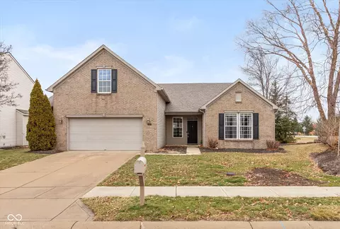6024 W Bayfront Shrs, Mccordsville, IN 46055