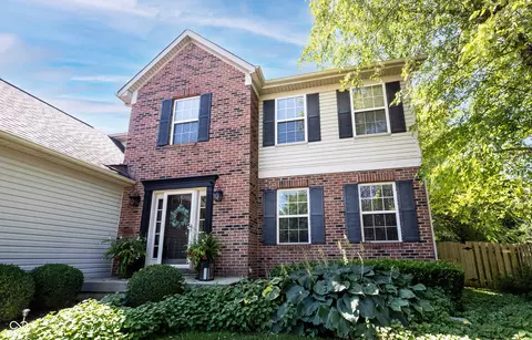 8363 Bighorn Ct, Fishers, IN 46038
