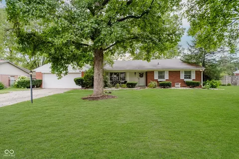 6336 Green Leaves Rd, Indianapolis, IN 46220