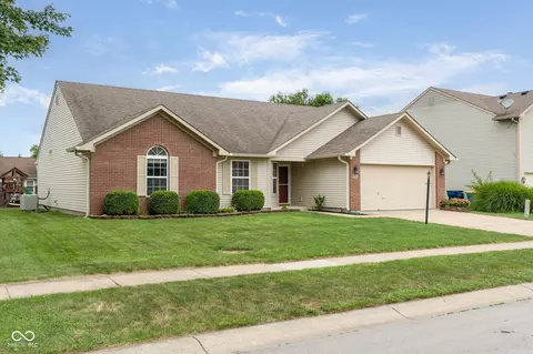 12828 Ramsgate Ct, Fishers, IN 46038