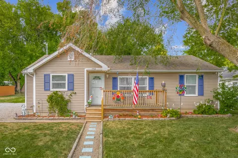 1552 Southline Dr, Columbus, IN 47201