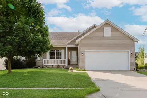 12635 Touchdown Dr, Fishers, IN 46037