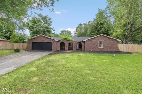 5317 Liz Ln, Anderson, IN 46017
