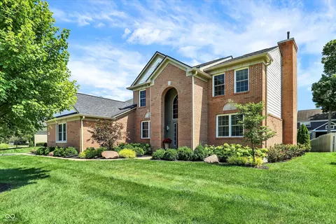 Exterior - 11995 Gray Eagle Dr, Fishers, IN 46037 photo 15 of 19