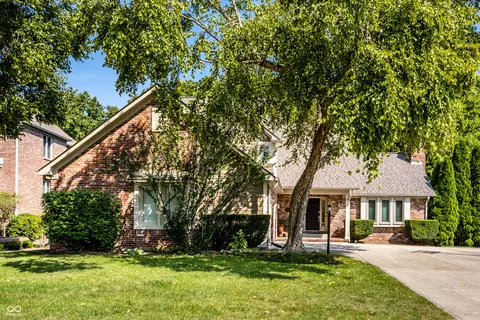 6438 Lakeside Woods Cir, Indianapolis, IN 46278
