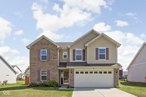 8365 Ballyshannon Dr, Brownsburg, IN 46112