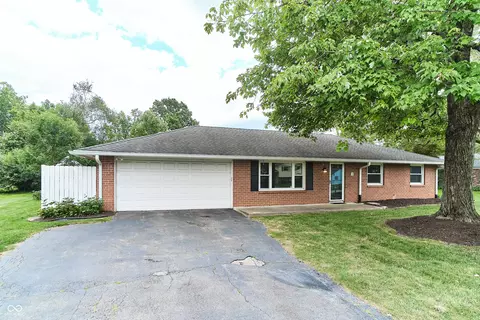 7267 Fairwood Dr, Indianapolis, IN 46256