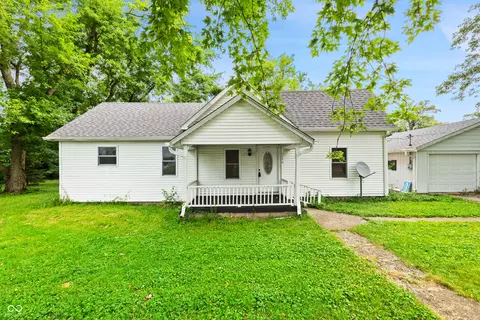 314 W Wall St, Advance, IN 46102