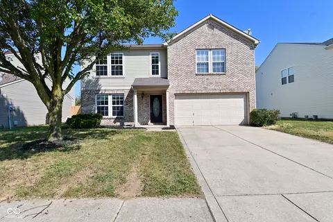 8630 Liberty Mills Dr, Camby, IN 46113