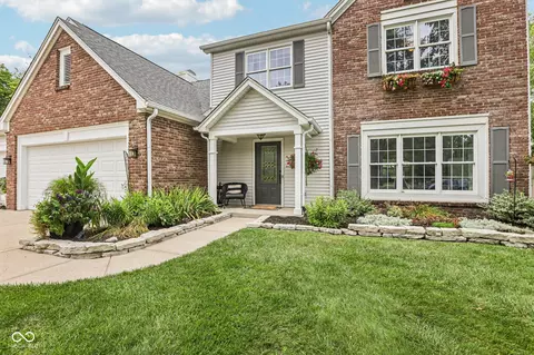 1236 Beacon Ct, Carmel, IN 46032