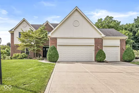 8825 Sommerwood Dr, Noblesville, IN 46060