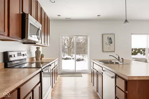 Kitchen - 8607 Redditch Dr, Avon, IN 46123 photo 2 of 2