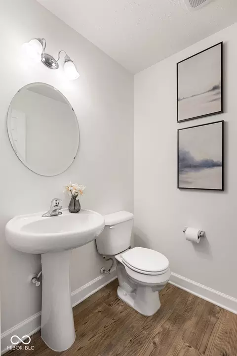 Bath - 8607 Redditch Dr, Avon, IN 46123 photo 1 of 3