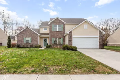 Exterior - 8607 Redditch Dr, Avon, IN 46123 photo 1 of 7