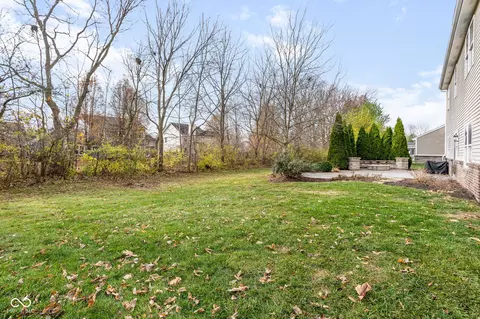 Exterior - 8607 Redditch Dr, Avon, IN 46123 photo 5 of 7