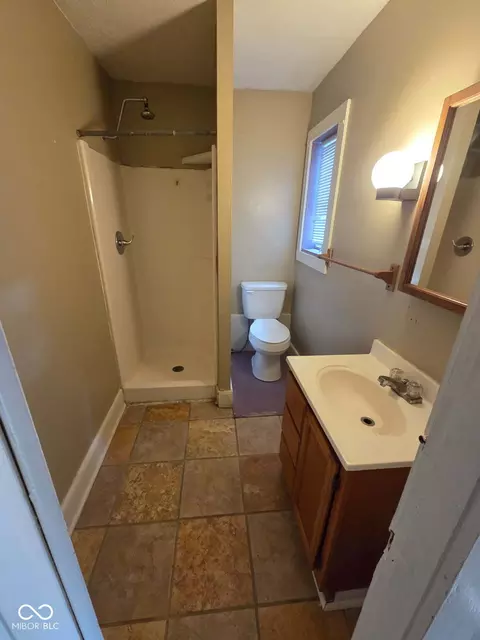 320 E 7th St, Lapel, IN 46051 photo 4