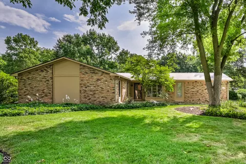 10503 Connaught Dr, Carmel, IN 46032