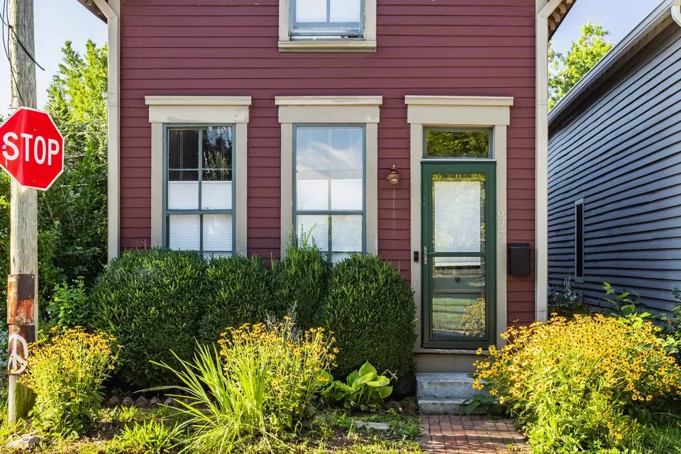 Exterior - 607 Lord St, Indianapolis, IN 46202 photo 4 of 12